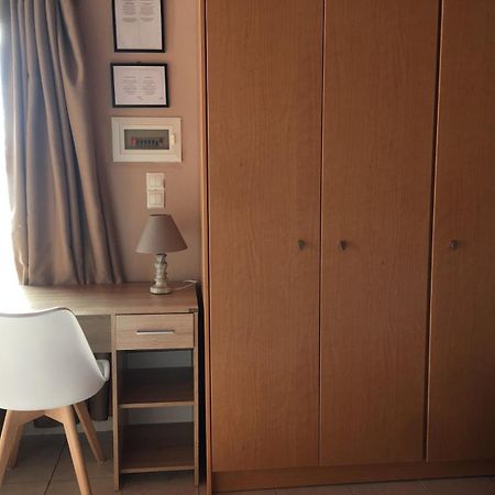 Penthouse Studio Next To The Sea سالاميس المظهر الخارجي الصورة