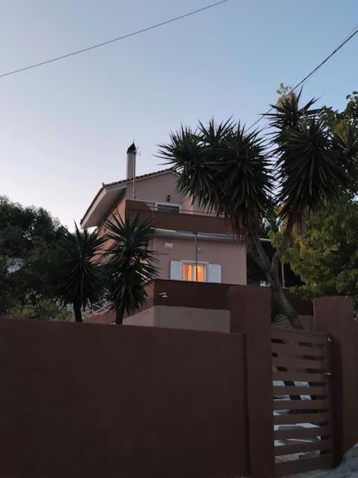 Penthouse Studio Next To The Sea سالاميس المظهر الخارجي الصورة