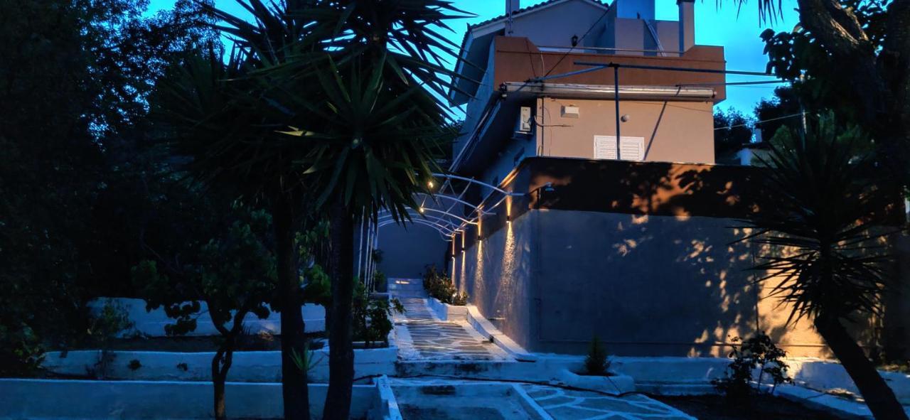 Penthouse Studio Next To The Sea سالاميس المظهر الخارجي الصورة